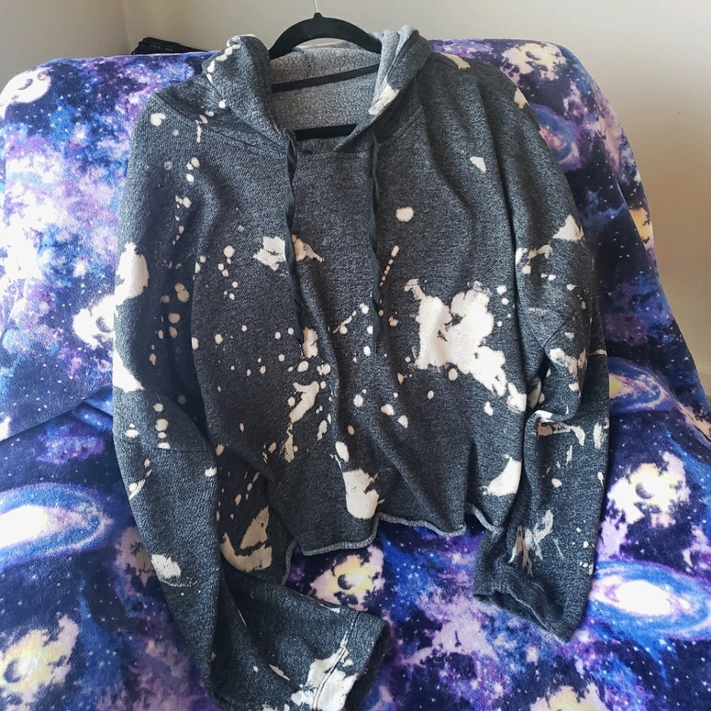 💓 comfy acid wash cropped hoodie !!